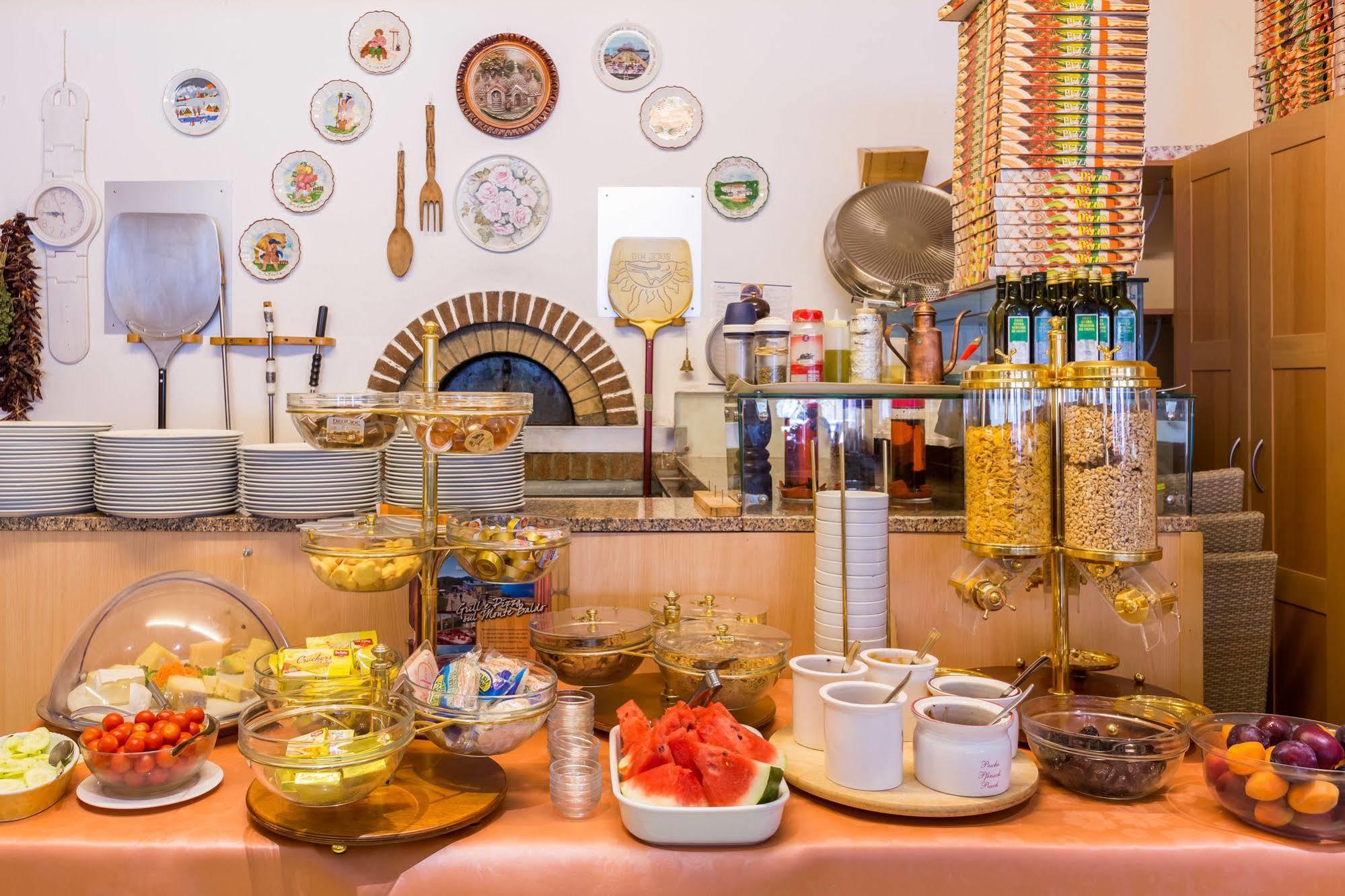 Albergo San Remo مالتشيزينيه المظهر الخارجي الصورة